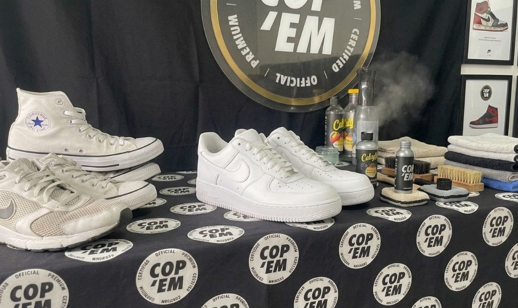 The same trainers after a Clean 'Em deep clean